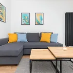 Navalis By Renters