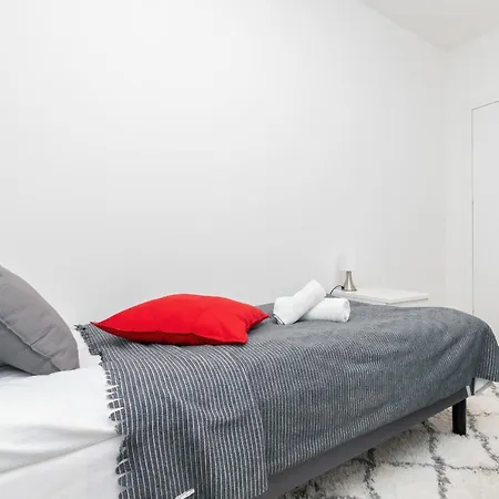 Navalis By Renters Apartment *