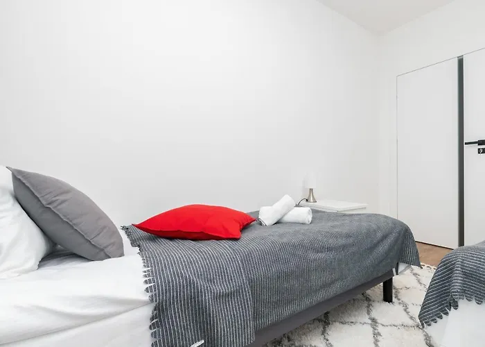 Navalis By Renters Apartament *