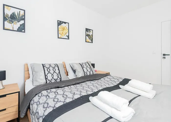 Navalis By Renters Apartament *